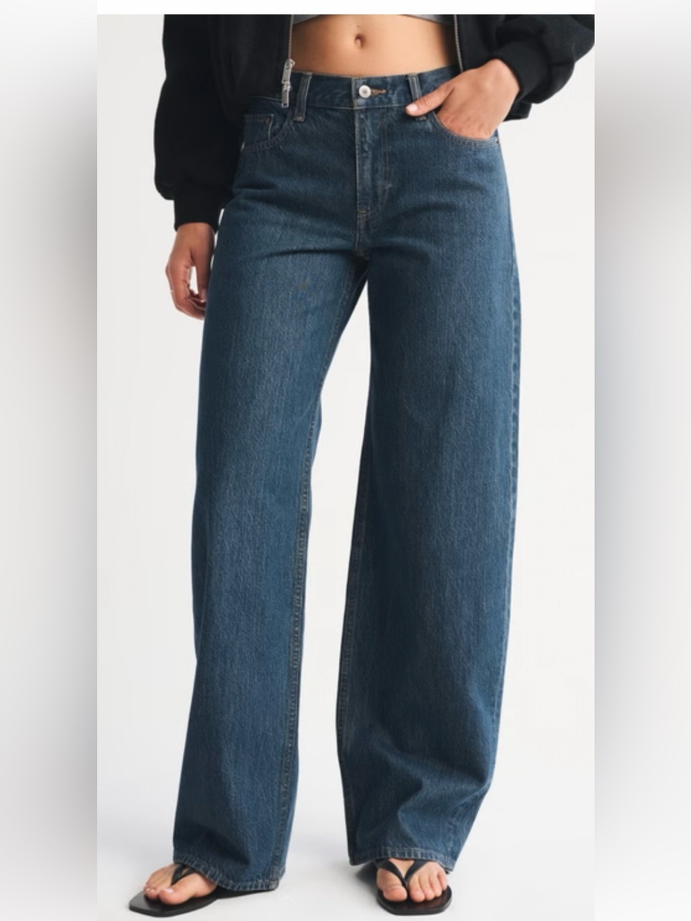 Abercrombie & Fitch low rise ultra loose jeans. Size 30 long.